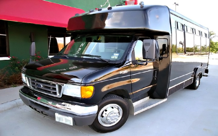 Princeton 22 Passenger Party Bus